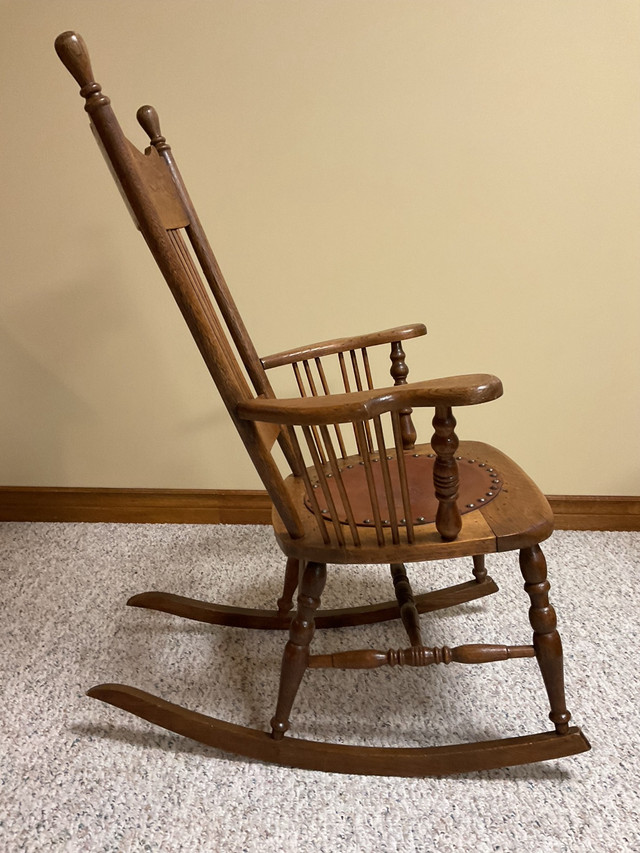 Antique press back rocking chair in Chairs & Recliners in Norfolk County - Image 3