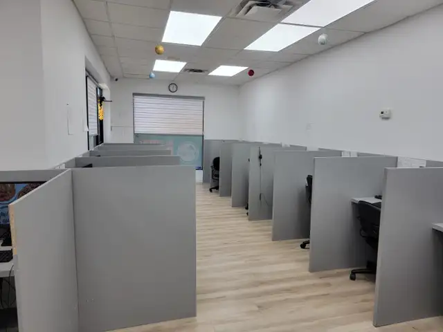 Retail Unit For Lease63417674162305121