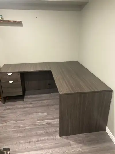 L shaped desk Right side 65” long 29.5” deep Left side with drawers 41.25” long {71” fully assembled...