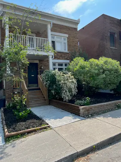 Available October 1. Fully furnished room. Rent includes all utilities, WIFI, free laundry. Close to...