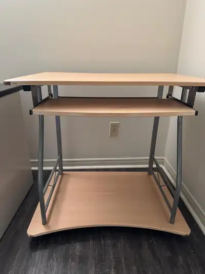 Office table with keyboard tray