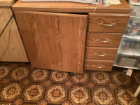 Quality sewing cabinet like new