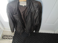 Vintage Woman's Leather Jacket Cuccinelli SIZE M