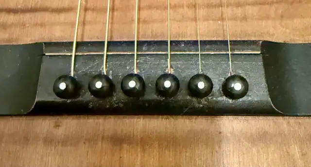 Guitare / Vintage / 1930s in Guitars in Laval / North Shore - Image 5