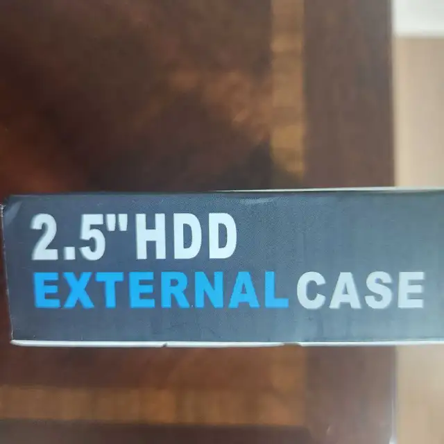 2.5" HDD External Case in Cables & Connectors in Mississauga / Peel Region - Image 4