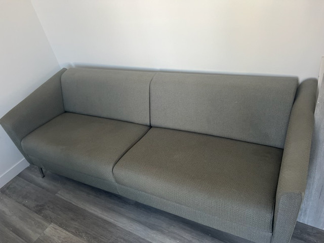 Sofa canape divan couch 300$ dans Sofas et futons  à Longueuil/Rive Sud - Image 3