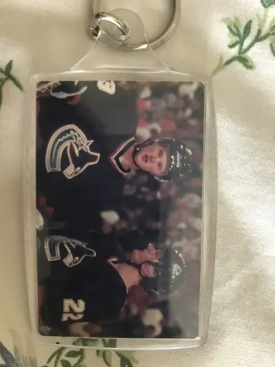 Vancouver Canucks vintage keychain Sedin twins, View more