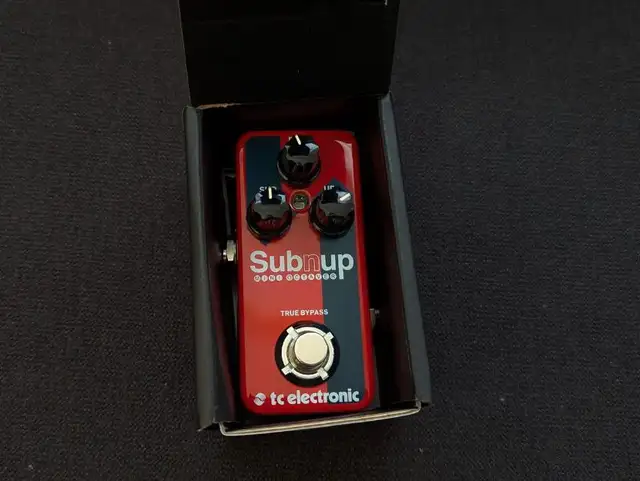 TC Electronic Sub N Up Mini Octave Pedal in Amps & Pedals in Markham / York Region - Image 5