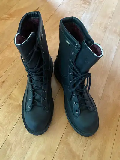 Mens DANNER Acadia 200G Work-Hunting boots NEW size 10.5, View more