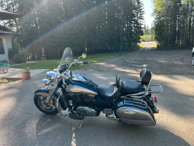 This bike is in fantastic shape and ready to ride. Just put on new tires, replaced clutch plates and...