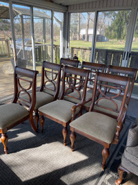 6 nice padded dining room chairs. $100