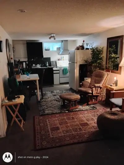 Available September 30. Large 2 Bedroom basement suite in Huntington. Close to elementary schools an...