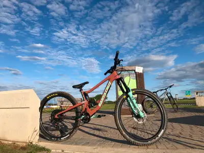 2020 Custom CF Santa Cruz Bronson, View more