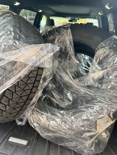 Only used for one season, like new. Full warranty 100,000. Original price $1300. 245/60R18 BLIZZAK D...