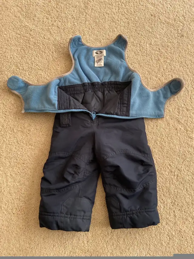 12 months snow pants w/rubber anti-slip calves  in Clothing - 12-18 Months in Winnipeg - Image 4