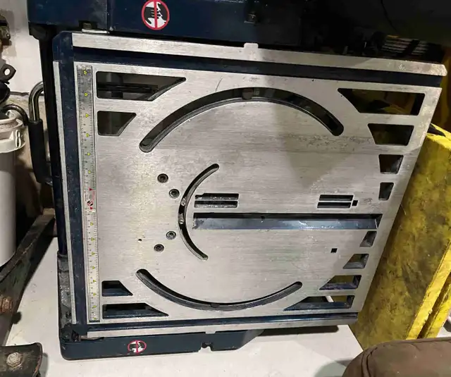 Mitre & Table Saw in One - Flip Saw Rare in Power Tools in St. Catharines - Image 5
