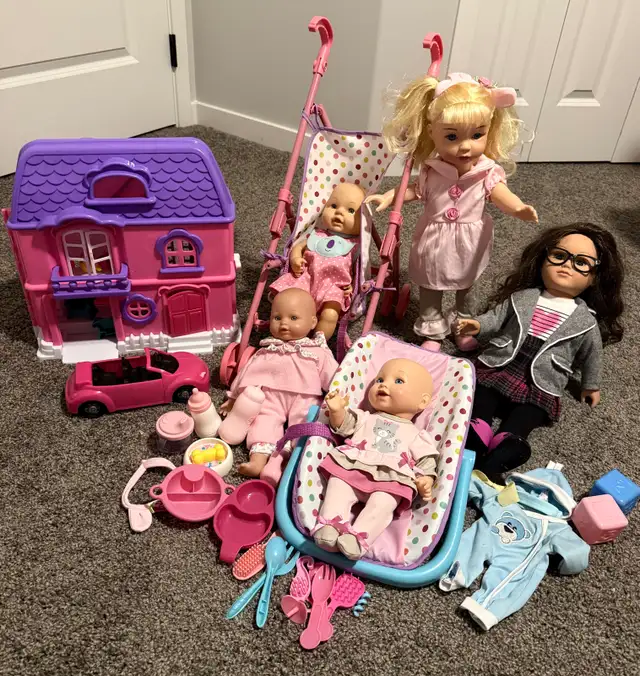 Dollhouse and Assorted Doll Playset in Multi-item in Edmonton - Image 3
