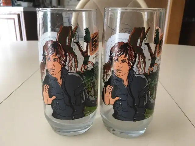 The Empire Strikes Back Luke Skywalker 1980 Burger King glass. in Arts & Collectibles in Mississauga / Peel Region - Image 2