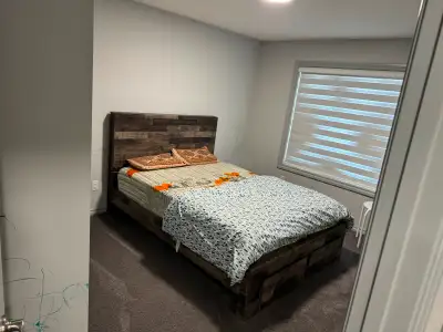 Room for Rent – $700 All Inclusive – Available Now (Maple Crest Area) A private room is available fo...