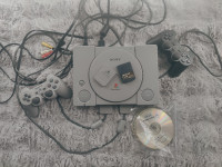 PLAYSTATION 1 MODDED - 2 CONTROLLERS, 2 MEMORY CARDS, 34 GAMES!!
