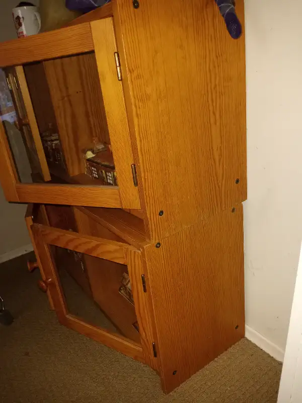 2 wooden Display Cabinets in Hutches & Display Cabinets in Calgary - Image 4