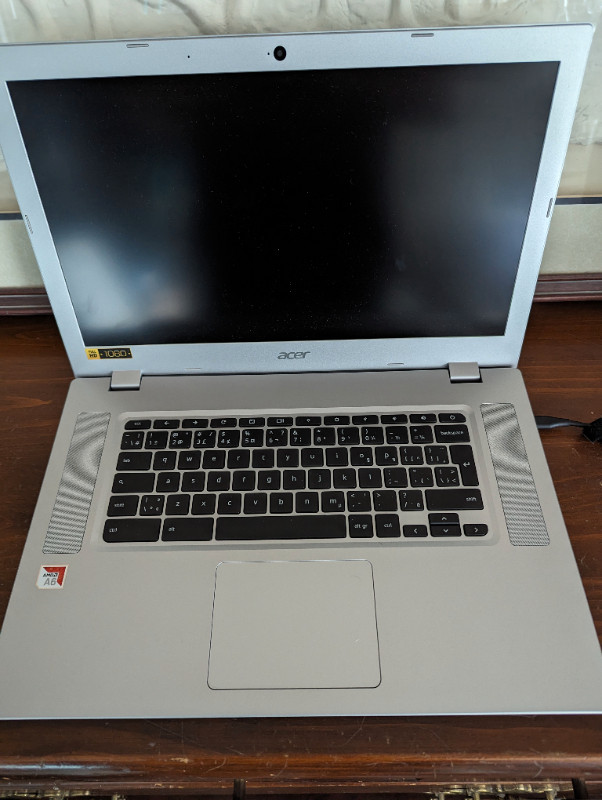Acer Chromebook in Laptops in Mississauga / Peel Region - Image 2