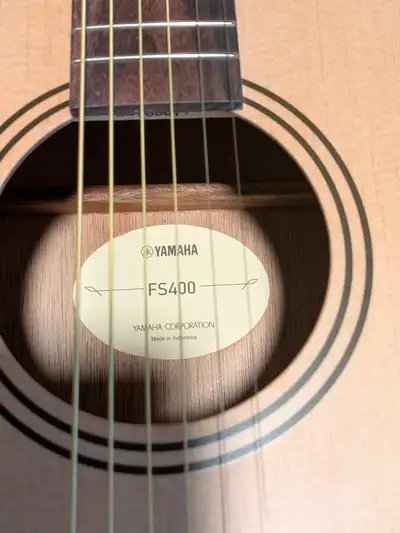 Yamaha FS400 Acoustic Guitar, View more