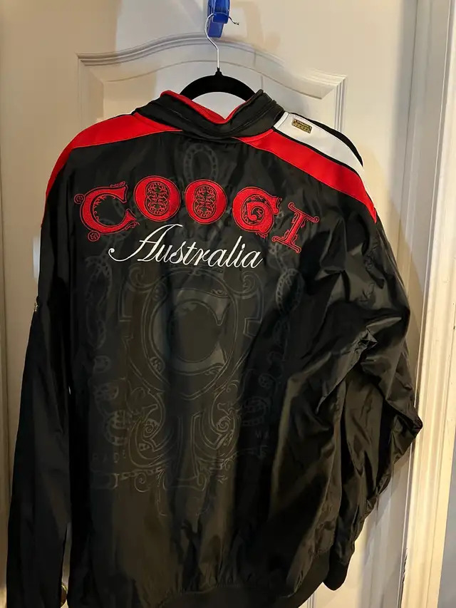 coogi mens jacket in Men's in Mississauga / Peel Region - Image 4