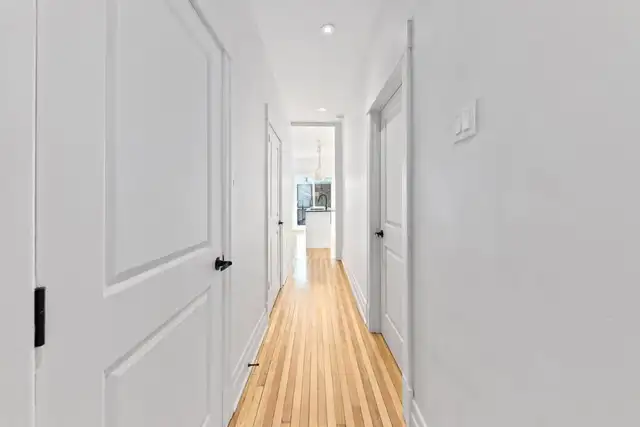 For rent - 3 Beds 1 Bath Apartment in Verdun in Long Term Rentals in City of Montréal - Image 6