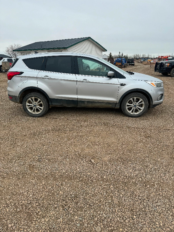 2019 ford escape in Cars & Trucks in Edmonton - Image 3