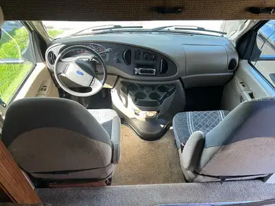 2007 Fleetwood Jamboree Sport C-Class Motorhome, View more