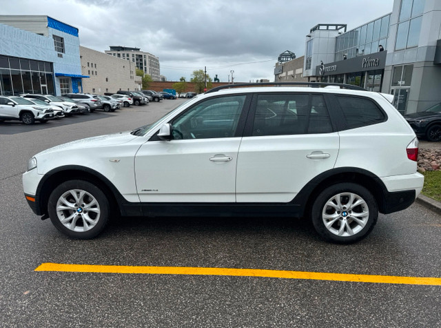 2010 bmw x3 in Cars & Trucks in Ottawa - Image 2