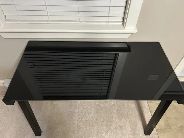 Glasstop Desk in Desks in Bedford - Image 3