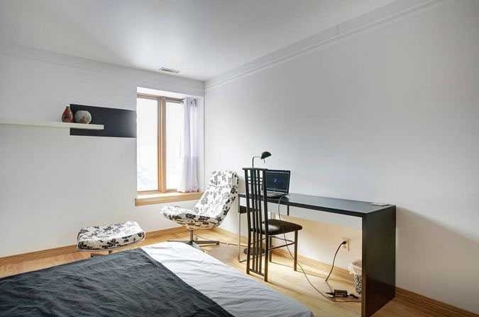 1704 Av. Papineau — photo 3