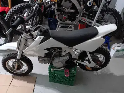 Crf 50 / Xr 50. Pitbike. Lots of aftermarket parts. TB 88cc cylinder kit Crf70 carb with intake Take...