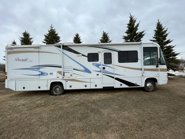 Pursuit SE by Georgie Boy Motorhome 2007 34 ft in RVs & Motorhomes in Edmonton - Image 2