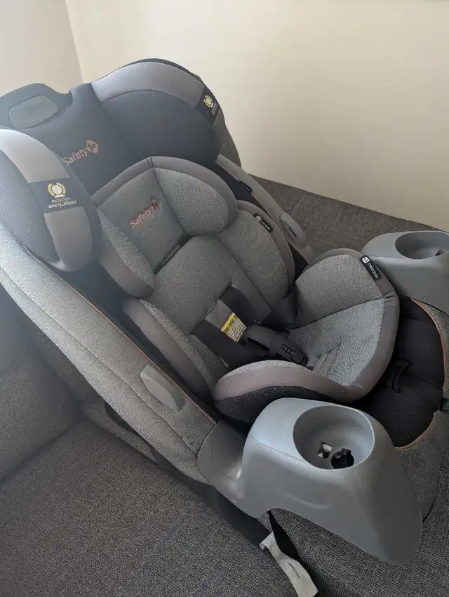 Sièges d'auto safety 1st  in Strollers, Carriers & Car Seats in City of Montréal - Image 5