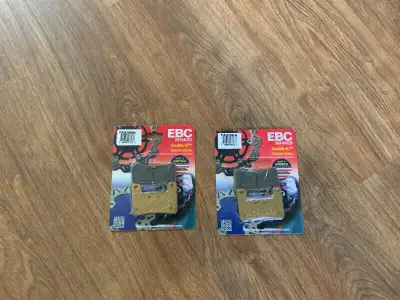 New Front & Rear Brake Pads for 2004 2005 Suzuki GSXR 600 750 Selling $80 obo Can Deliver in London...