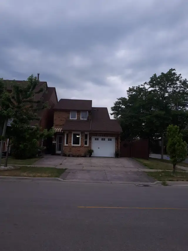 3 Bedroom House for RENT