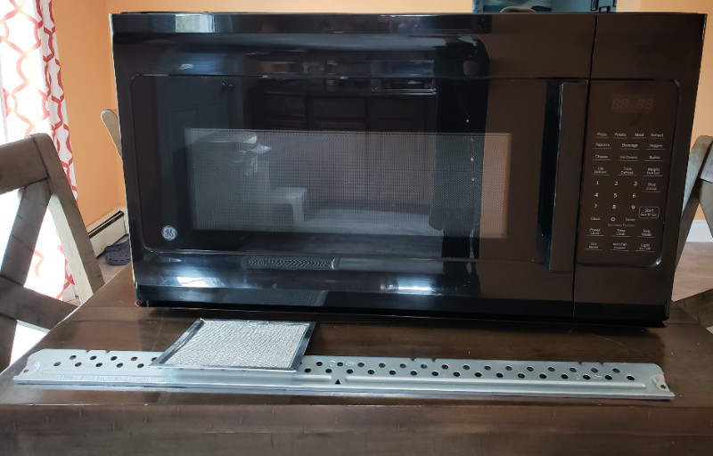 GE OTR Microwave Microwaves & Cookers Summerside Kijiji