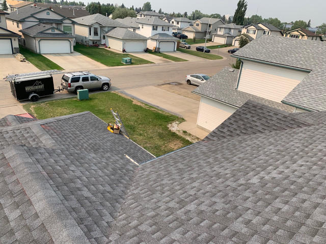 Huckleberry Residential Roofing  in Roofing in Grande Prairie - Image 4