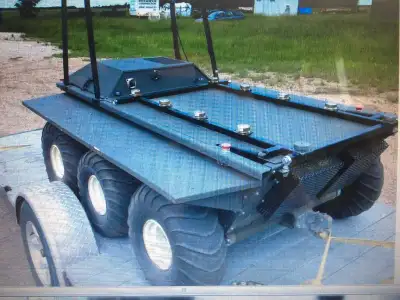Unit was used to test autonomous operating software. Could be converted to RC with a few components...