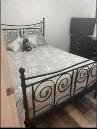 One spacious, fully furnished private room available for rent in a quiet single-family house for fem...