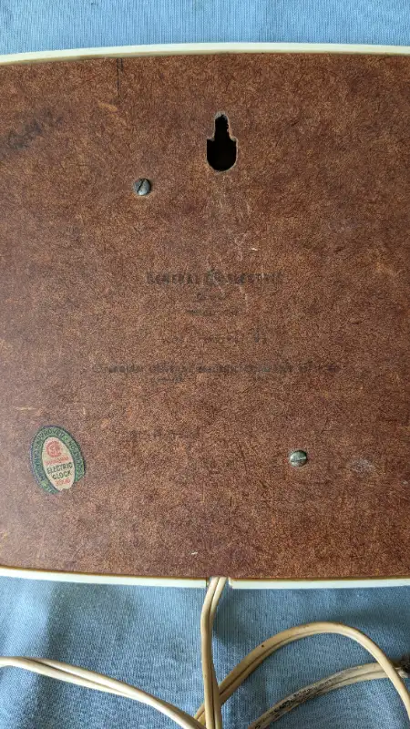 Vintage Wall Clock by GE in Home Décor & Accents in Ottawa - Image 5