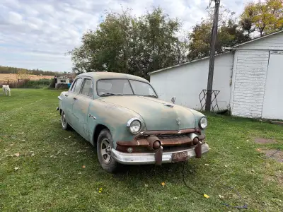 1951 ford deluxe ,running flat head , interior needs to be re done , flooring is rusted. Brakes need...