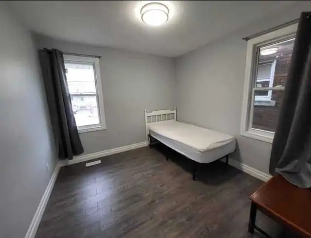 whole house for rent near University in Long Term Rentals in Windsor Region - Image 7