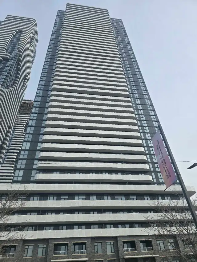 Furnished Spacious 1bed+1bath rent Vaughan center December 1