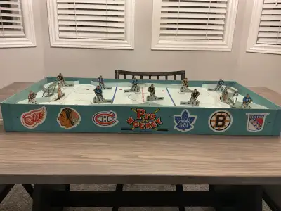 Eagle Pro Hockey late 1950’s table top hockey game, View more