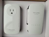 TP Link TL-WPA8630 Powerline Wi-Fi Kit Adapter