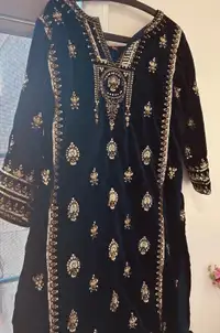  Festive Pakistani suits Velvett suit